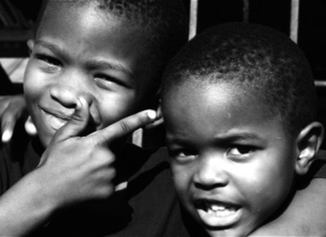 В Африке был отснят сюжет из детского дома. 