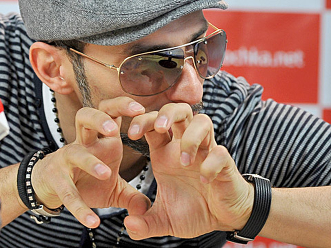 Девушка Блонда и Kishe