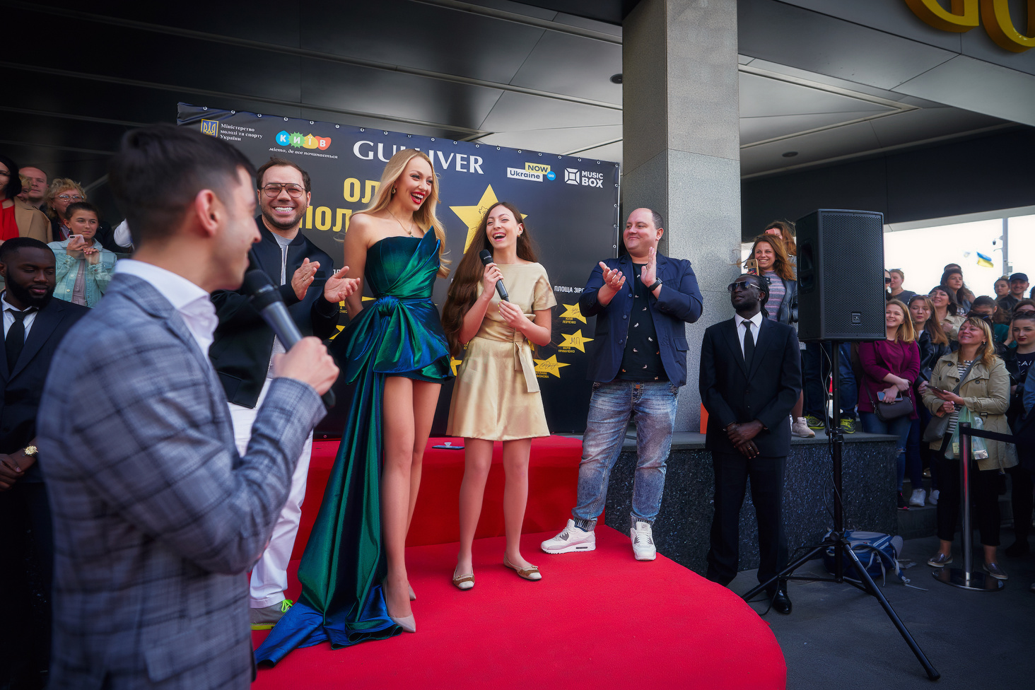 Оля Полякова отримала іменну зірку на Площі слави