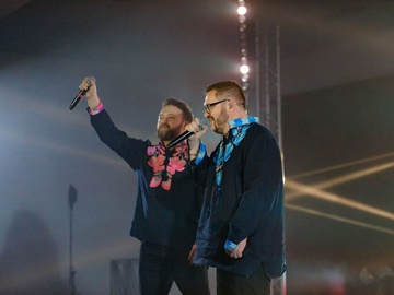 Благодійна вечеря з Олександром Пономарьовим та Михайлом Хомою (Dzidzio) у КВЦ “Парковий”!