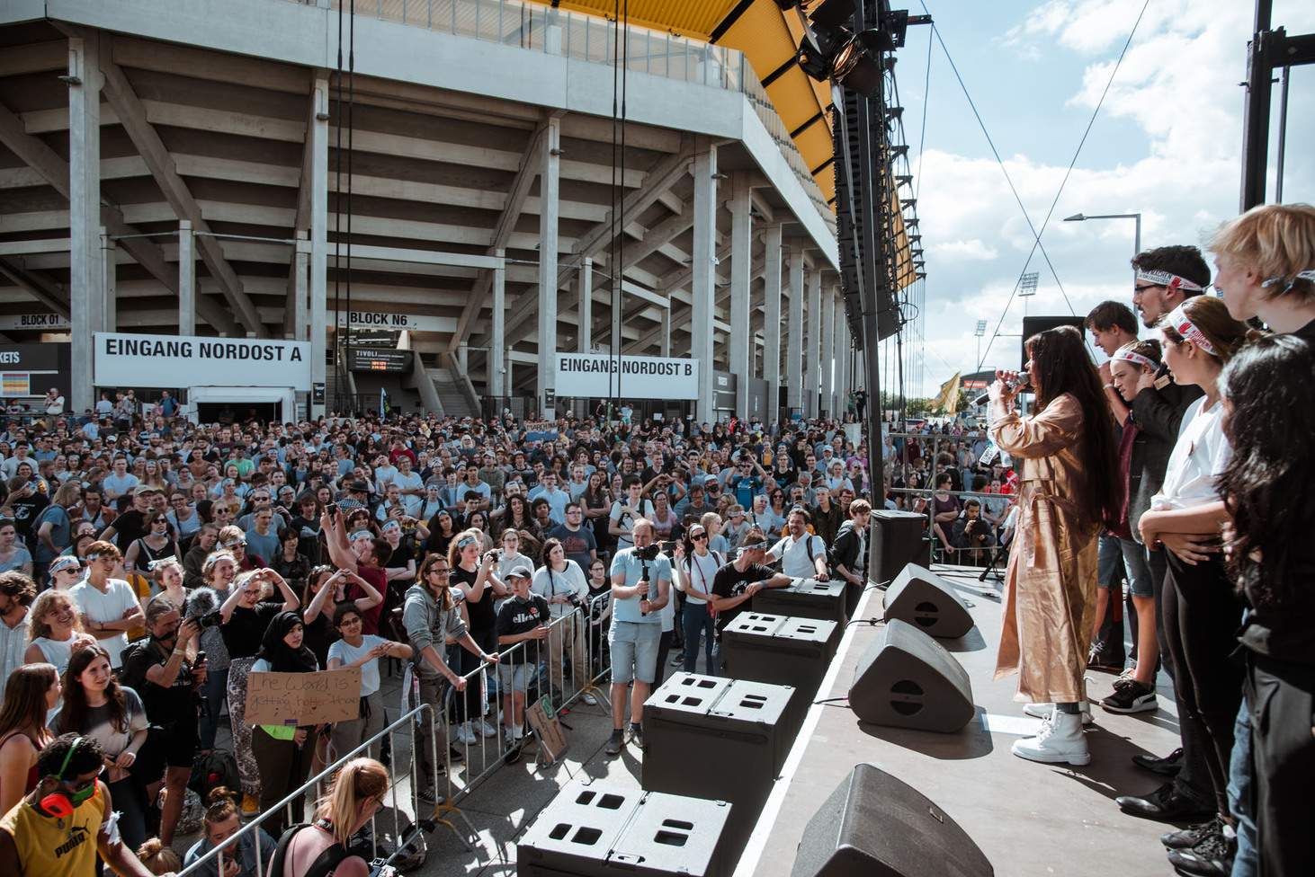 Руслана выступила в Аахене на глобальной демонстрации движения Fridays For Future