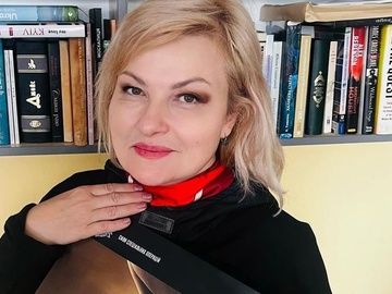 Бурмака показала, як 15 років тому стала народною артисткою України