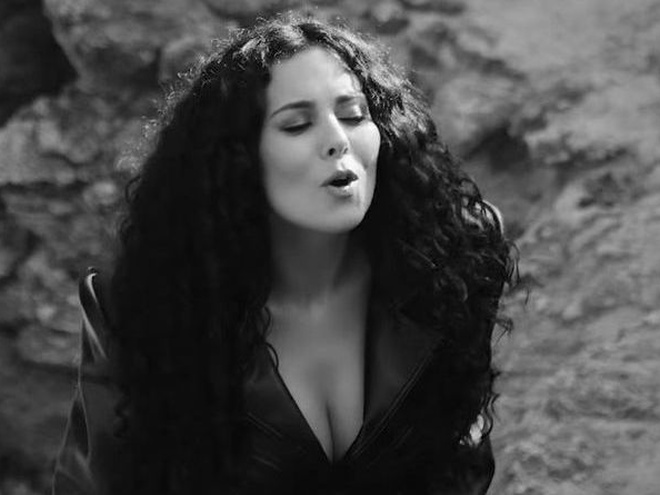 "Мати – душа": Каменських представила об'єднувальну пісню іспанською й кліп