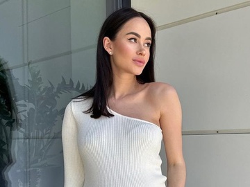 Блогерка-мільйонниця Таня Парфільєва народила первістка: фото з пологового будинку