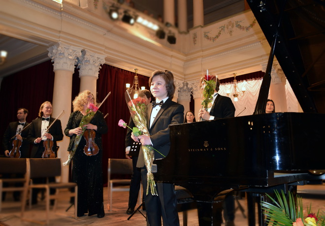 Повод для гордости: юный украинский пианист Антонио Бразильеро Джонсон, покоривший Америку  