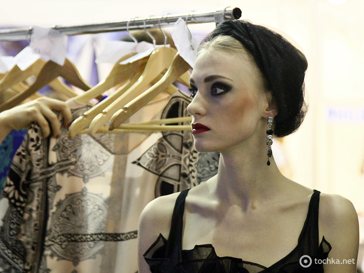 Бэкстейдж третьего дня UFW: OLENA DATS’ 