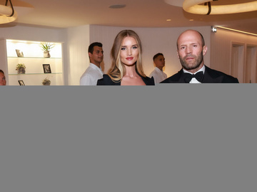 Наречена Стейтема показала кадри зі святкування 4-річчя їхньої доньки