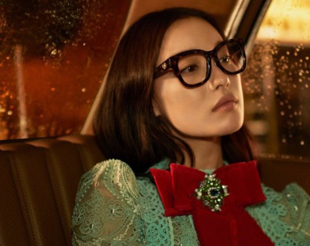 Новий формат: китайська актриса представляє європейський модний будинок