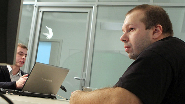 Денис Олейников