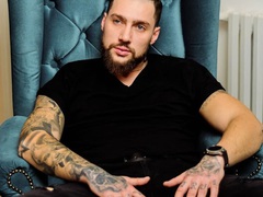 Олег Кензов