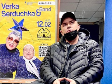 Данилко показався біля басейну у Валенсії й заробив похвалу