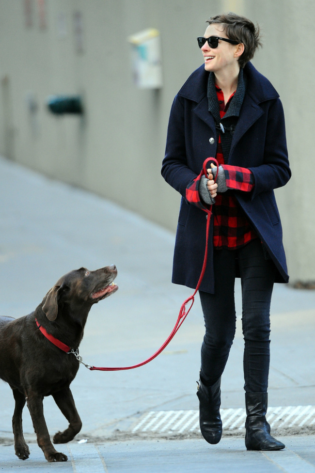 Енн Хетевей street style