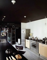 Інтер'єр дизайнера: чорно-біла квартира в Парижі