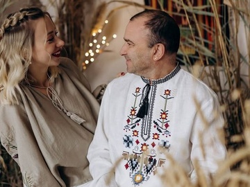 Віктор Павлік святкує 59-річчя: як його привітала молода дружина Репяхова