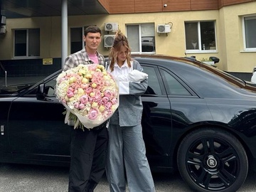 Нікітюк засвітила обличчя сина та показала, як годує його грудьми