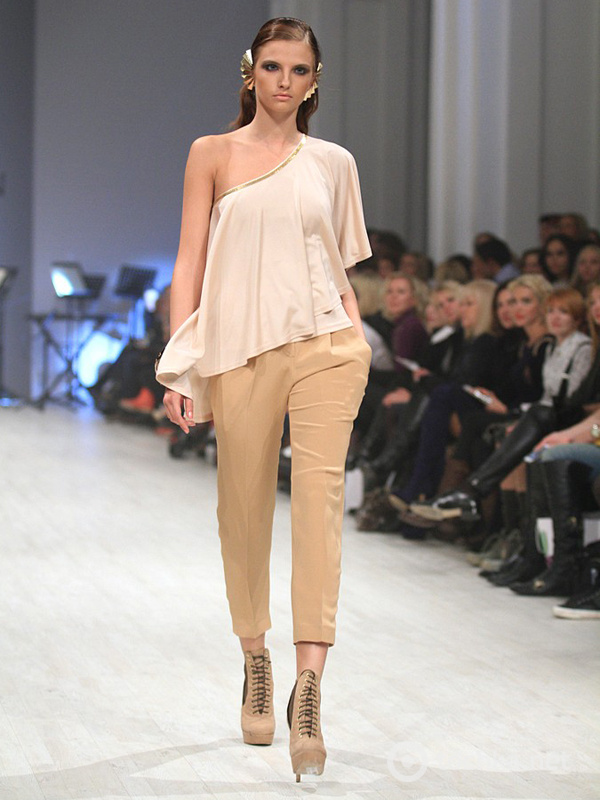 Показ ANDRE TAN