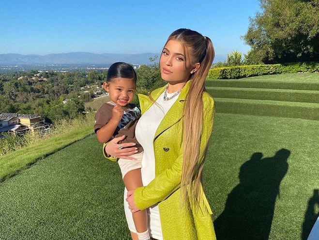 Кайли Дженнер с дочерью Сторми