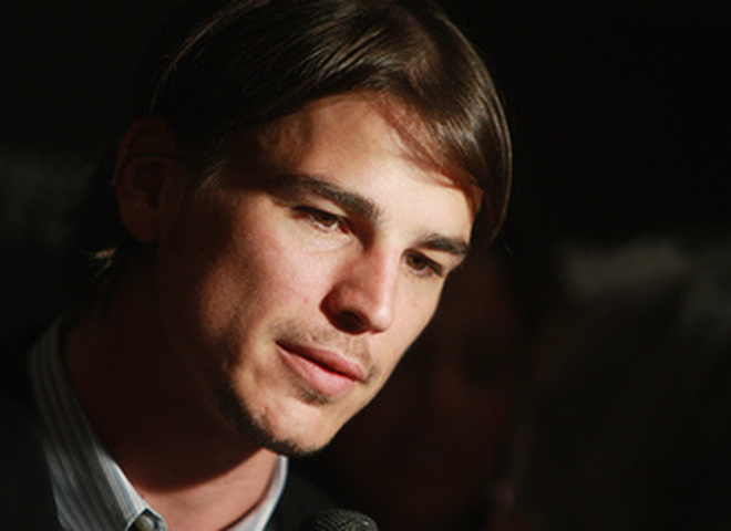 Джош Хартнетт госпитализирован