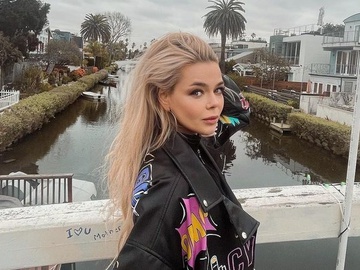 Аліна Гросу випадково зустріла Кіану Рівза — відео