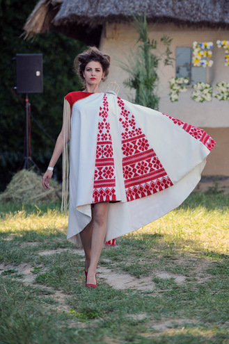 Коллекции Этно-fashion на фестивале «Країна Мрій»: LARA KIM