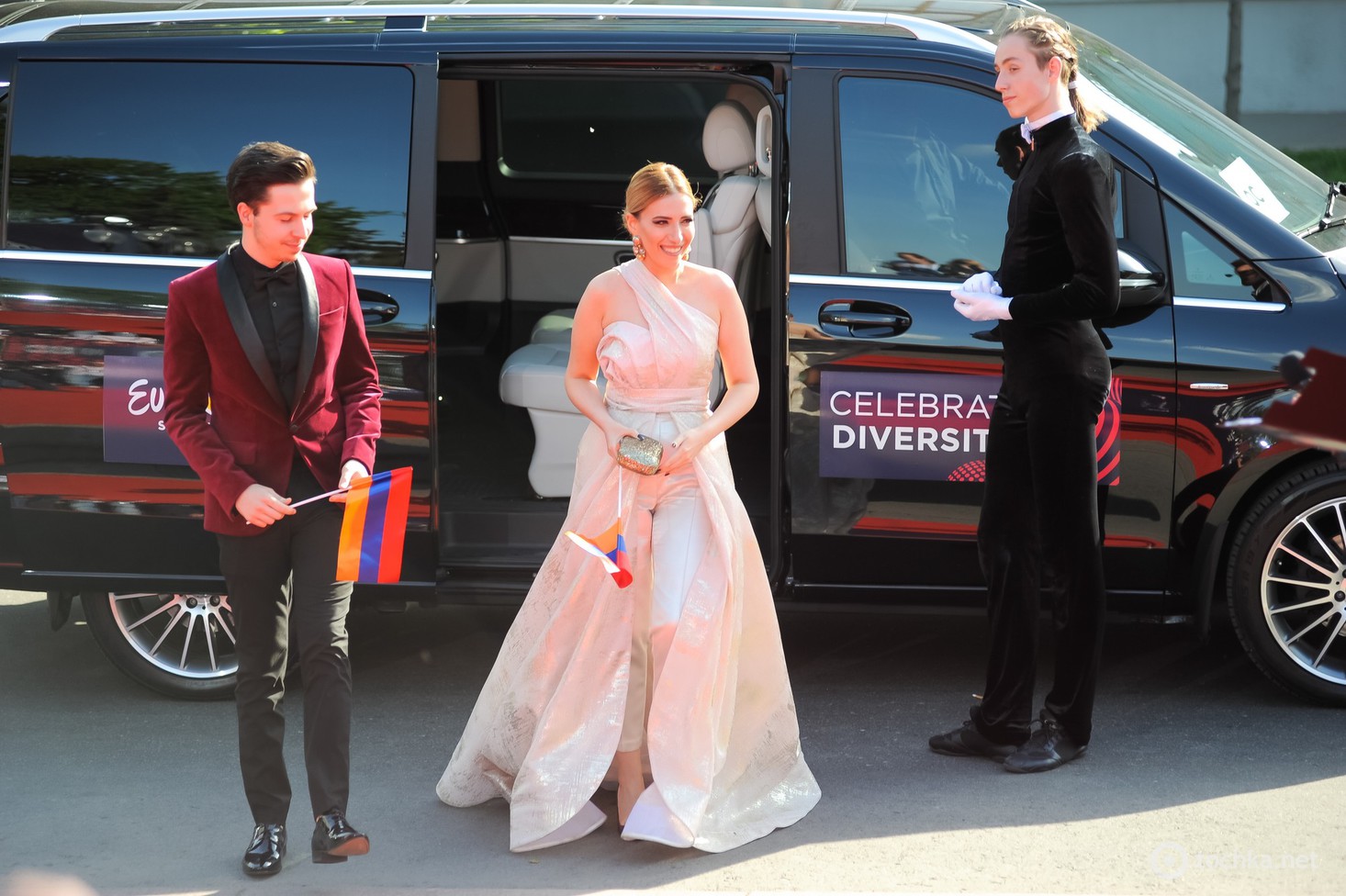 Євробачення 2017: червона доріжка в Києві (фото, відео)