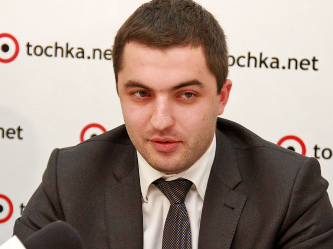 Євген Ларін