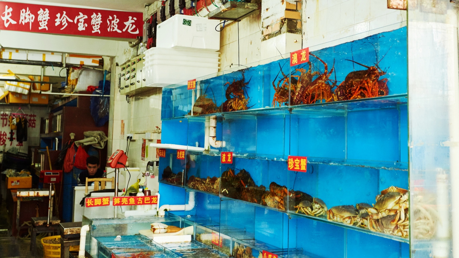 Інший Всесвіт очима популярного фотографа Андрія Саримсакова. Шанхай