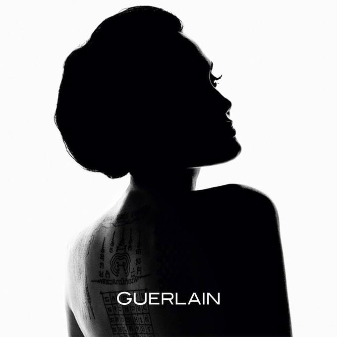 Анджелина Джоли стала лицом нового парфюма Guerlain 