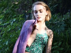 Лили-Роуз Депп