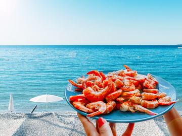 Опасная еда: что не стоит покупать на пляже