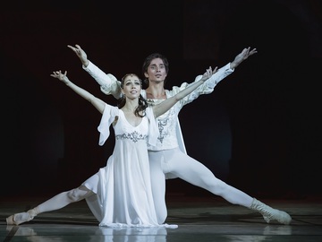 Балерина Екатерина Кухар: "Адажио на сцене – это гимн любви"