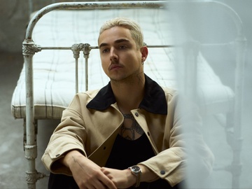 MÉLOVIN презентував ліричну роботу «Просто лети»