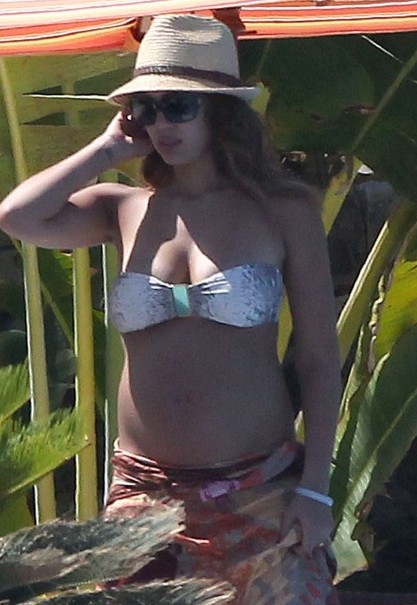 Джессика Альба