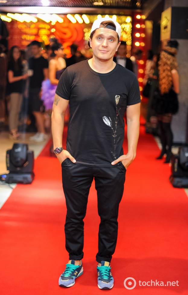 Відкриття HITCHCOOK