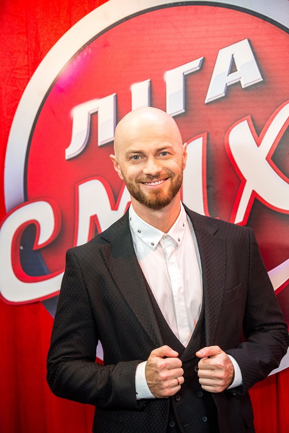 подарки принцу Гарри и Меган Маркл от украинских звезд