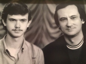 Син та онук покійного Богдана Ступки показали рідкісні фото із сімейного альбому