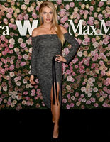 Женские образы на ужине Max Mara Женские образы на ужине Max Mara