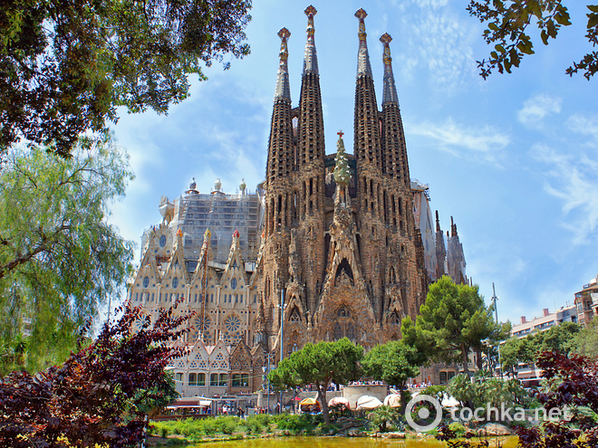 10 будівель, які обов'язково варто побачити в житті. la Sagrada Família