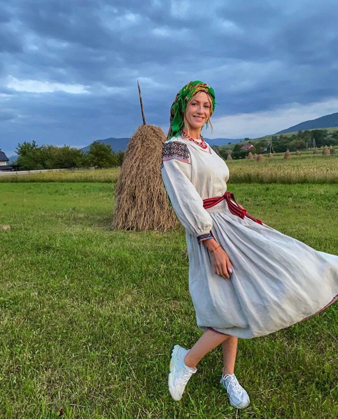 Леся Нікітюк