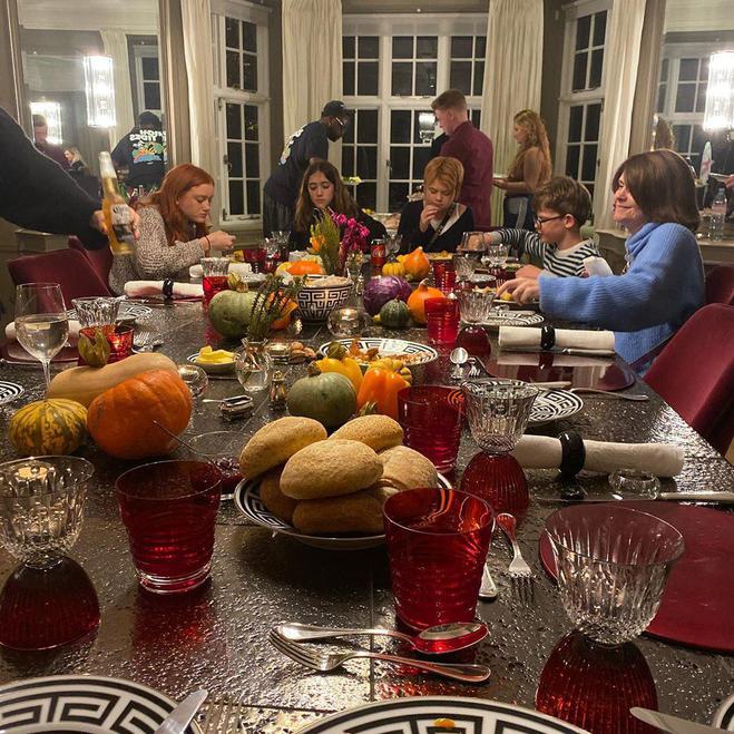 День благодарения 2019 - Сальма Хайек