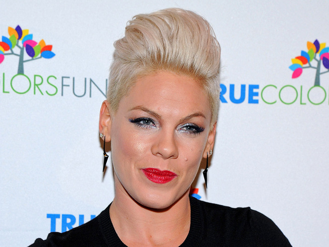 Пінк вагітна