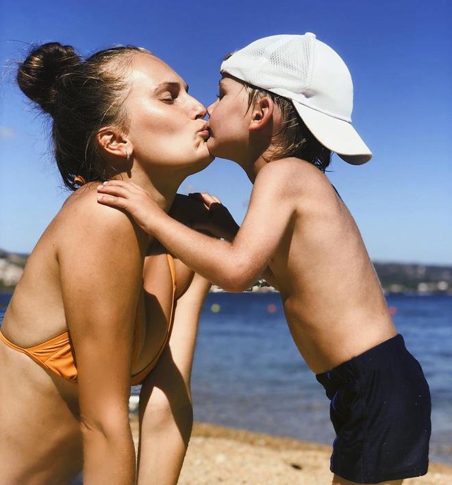 Алла Костромичева с сыном Сальваторе