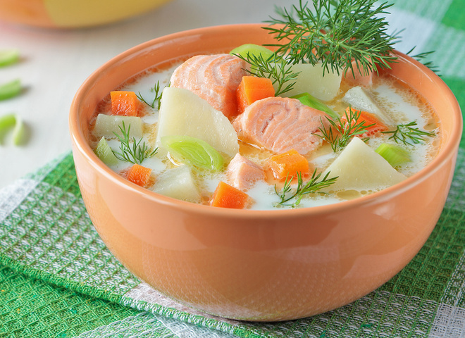 норвезький суп із лососем