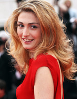 Жюли Гайе Жюли Гайе