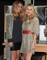 Mary Kate And Ashley Olsen 