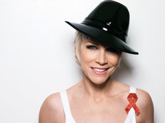 Енні Леннокс