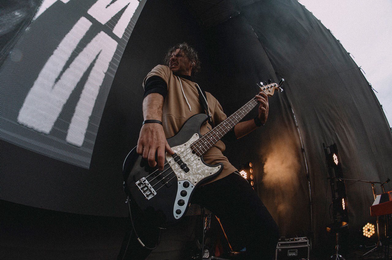 БЕZ ОБМЕЖЕНЬ