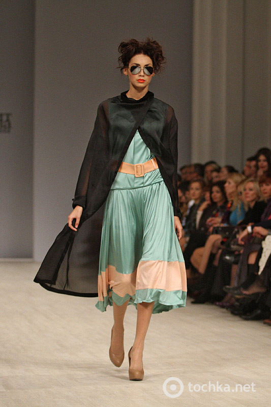 Показ Татьяна ЗЕМСКОВА / Елена ВОРОЖБИТ