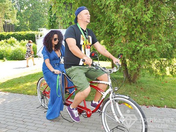 Потап і Настя пересіли на велосипед в Юрмалі