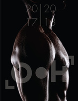 Чоловіки роздяглися на підтримку жінок для благодійного календаря